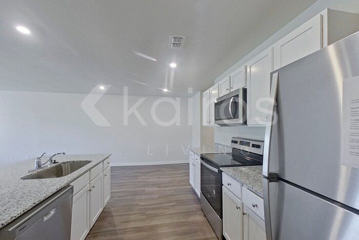 Building Photo - 446 Hawthorn Trail