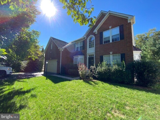 Building Photo - 211 Park Gate Dr SE
