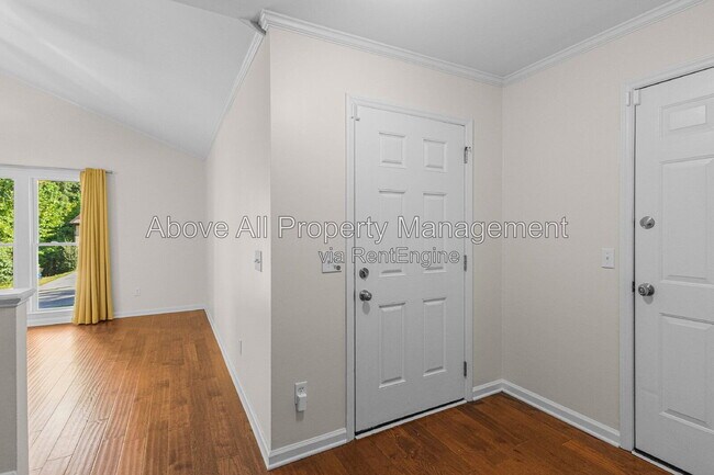 Building Photo - 1202 Belhaven Rd