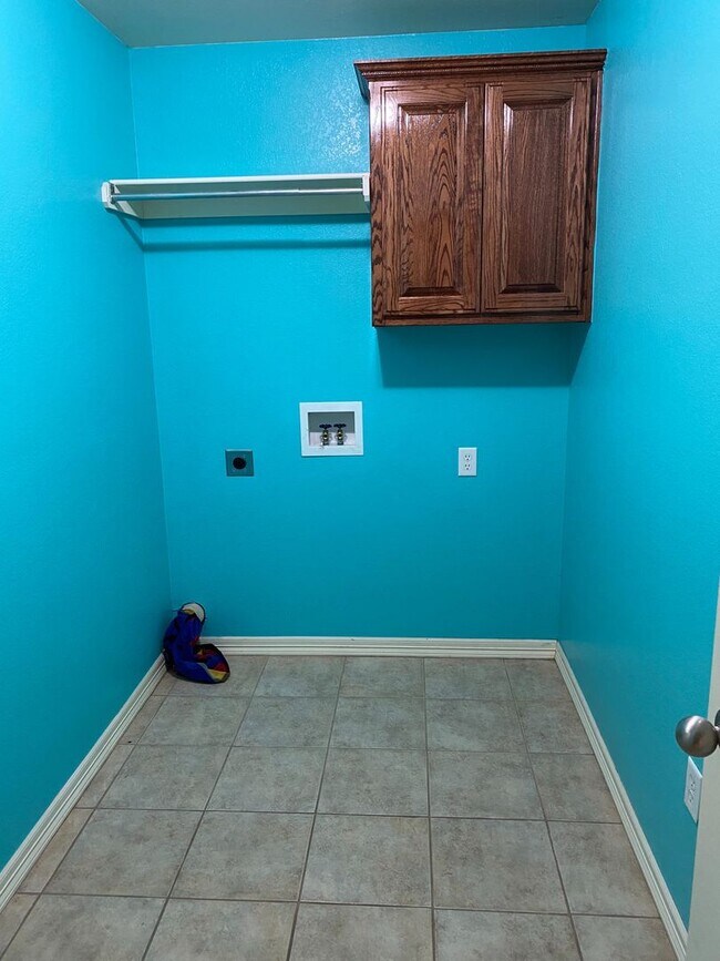 Building Photo - 3 Bedroom Home for Rent in Springdale!