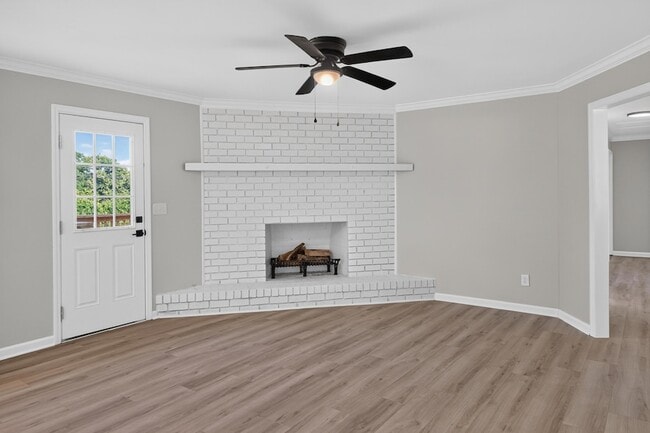 Building Photo - 9512 Heathwood Dr