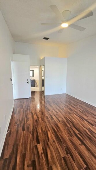 Building Photo - 1189 NW 122nd Ter