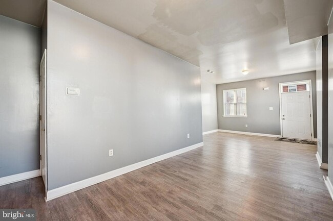 Building Photo - 138 N King St