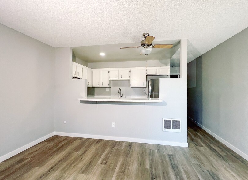 Interior Photo - Point Loma Bay Apartments