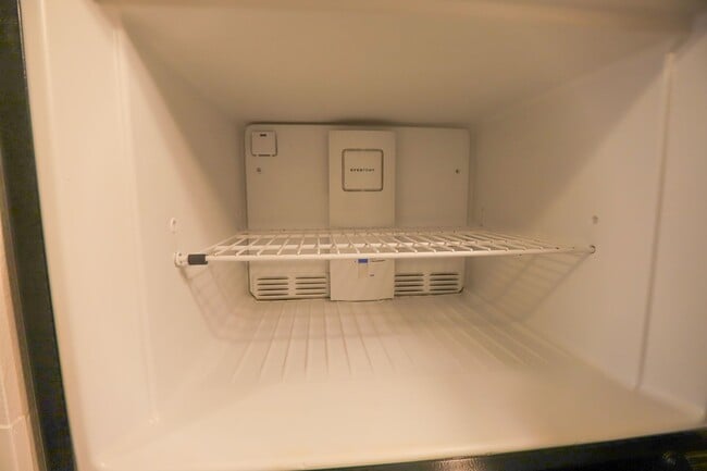 Building Photo - 257 Canby St