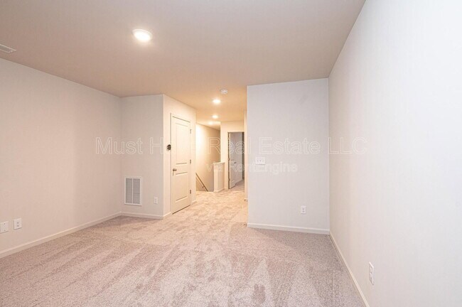 Building Photo - 1942 Tranquility Cir