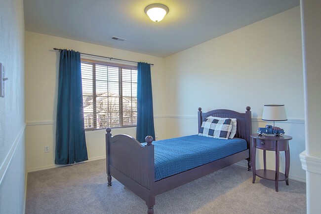 Building Photo - 2727 Crater Ln