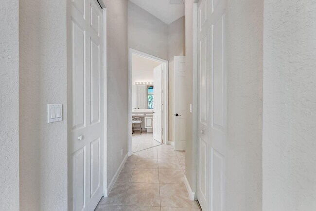 Building Photo - 8345 Pine Cay