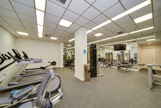 Building Photo - 2917 S Ocean Blvd