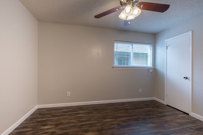 Building Photo - Charming 3-Bedroom, 2-Bath Home in Anderson Mill – Prime Northwest Austin Location!