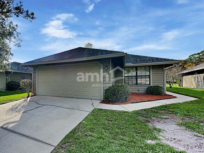 Primary Photo - 7602 Putters Cove Dr