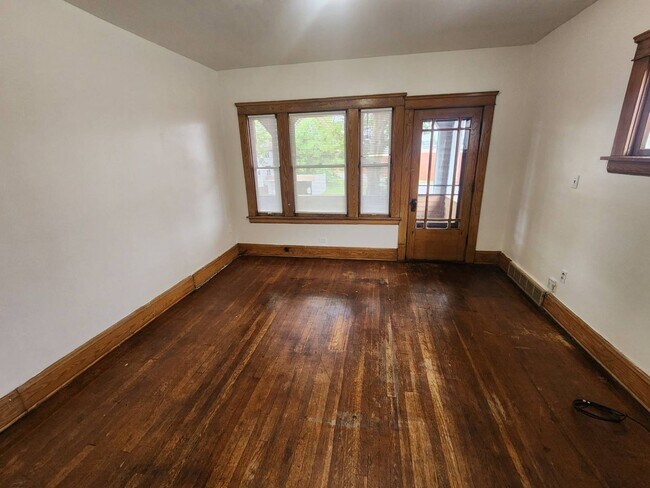 Building Photo - 1220-1220 E 176th St