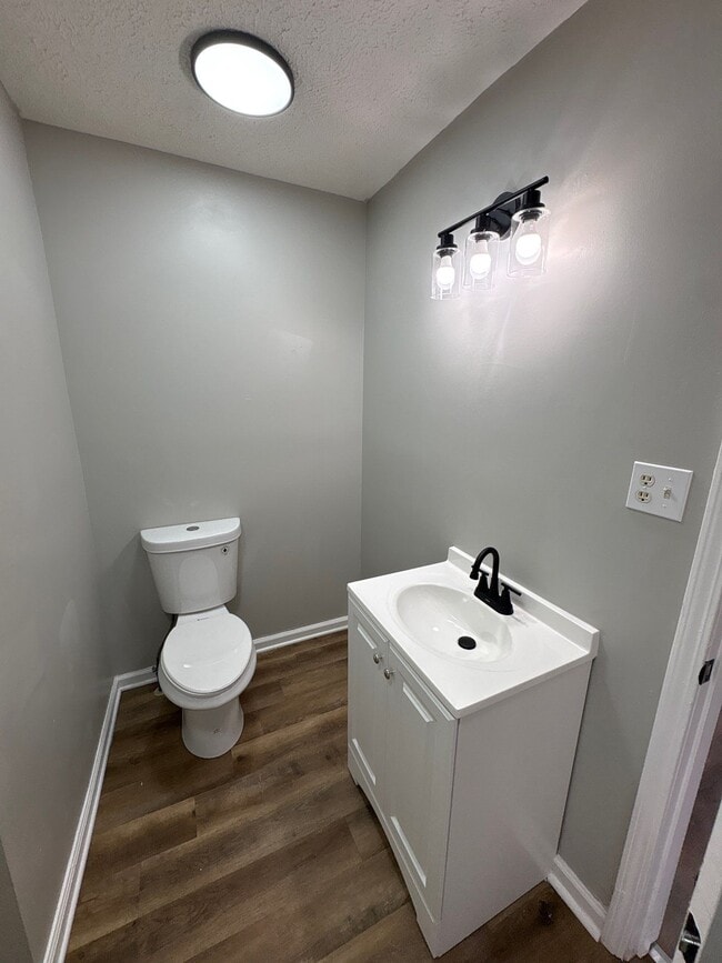 Building Photo - 1110 S Washington Ave