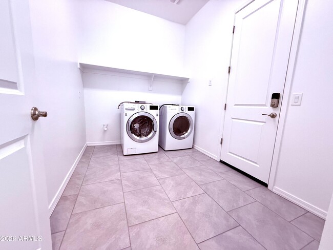 Building Photo - 22780 E Orion Way