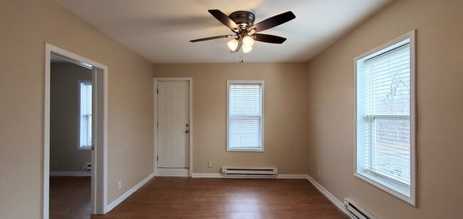 Building Photo - 839 N Broadway St