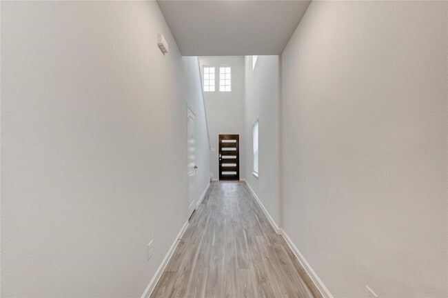 Building Photo - 94 Valiant Ridge Trail