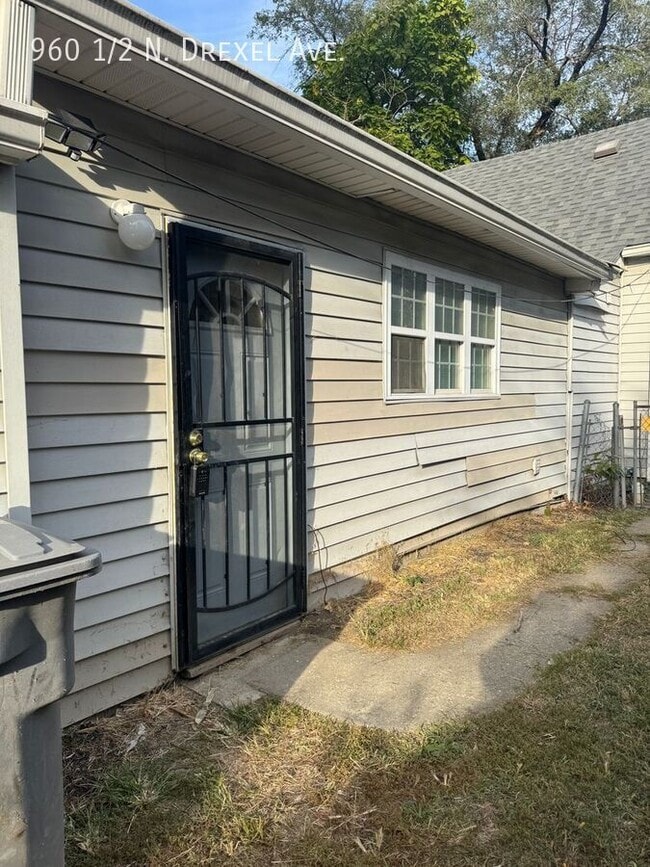 Primary Photo - 960 N Drexel Ave