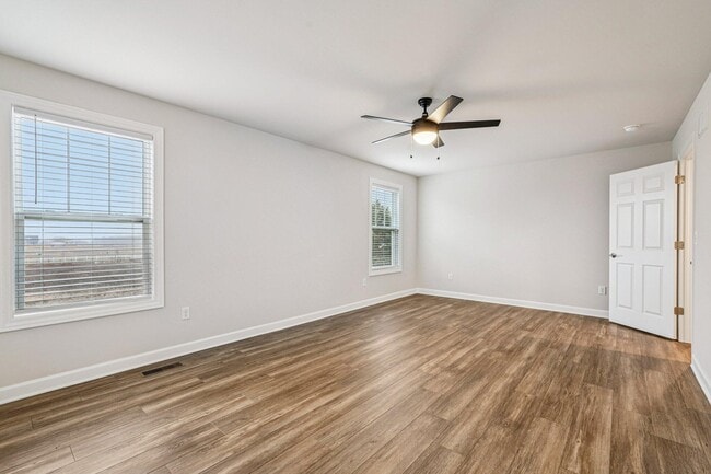 Building Photo - 3916 County Rd F North