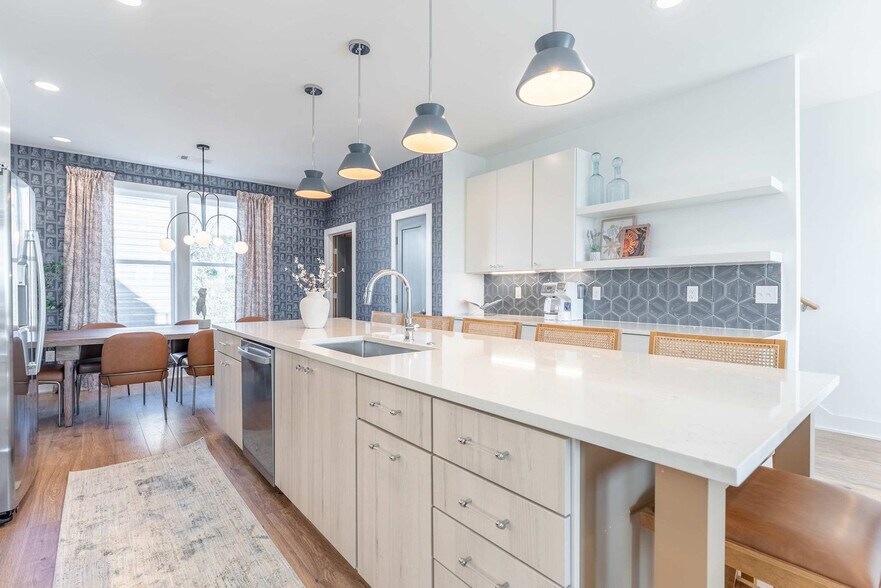 Building Photo - 113 Lucile St