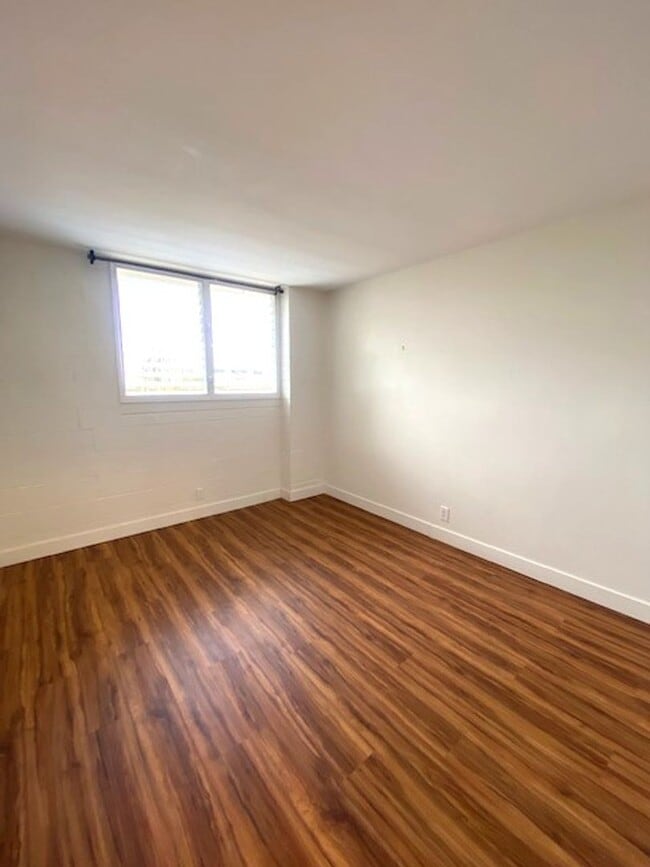 Building Photo - Recently Renovated 1 Bedroom in Honolulu