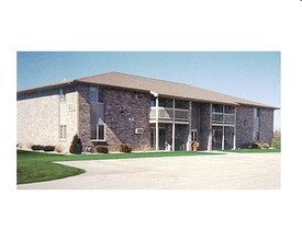 Building Photo - Evergreen Park Estates