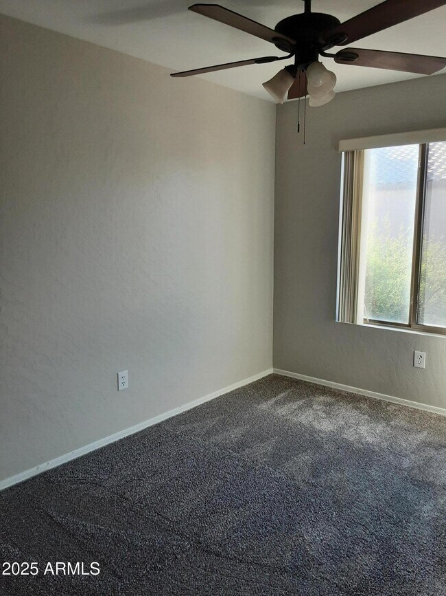 Building Photo - 1401 E Jasper Dr