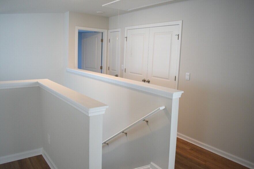 Building Photo - 1070 Clapboard Ln