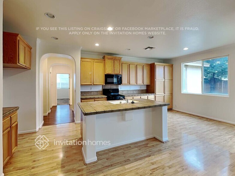 Building Photo - 1170 Butter Milk Ct