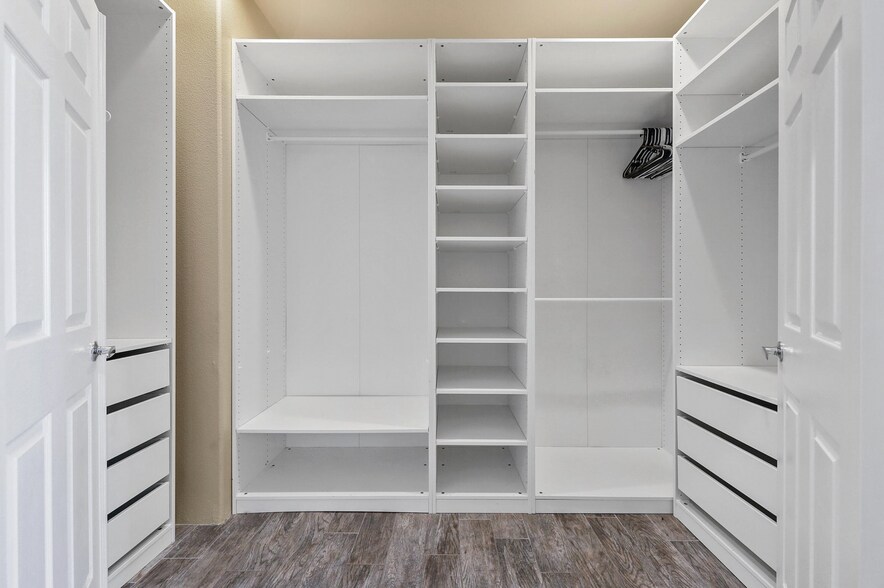 Building Photo - 47432 Harbour Lights Ln