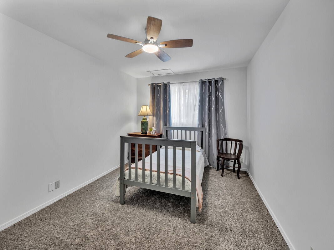 Building Photo - 68-1785-1785 Paakea St