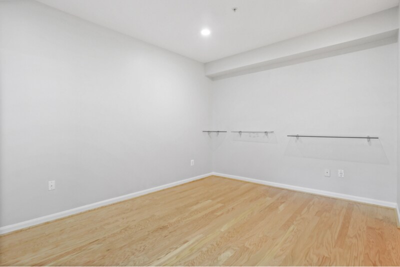 Building Photo - 4850 Eisenhower Ave
