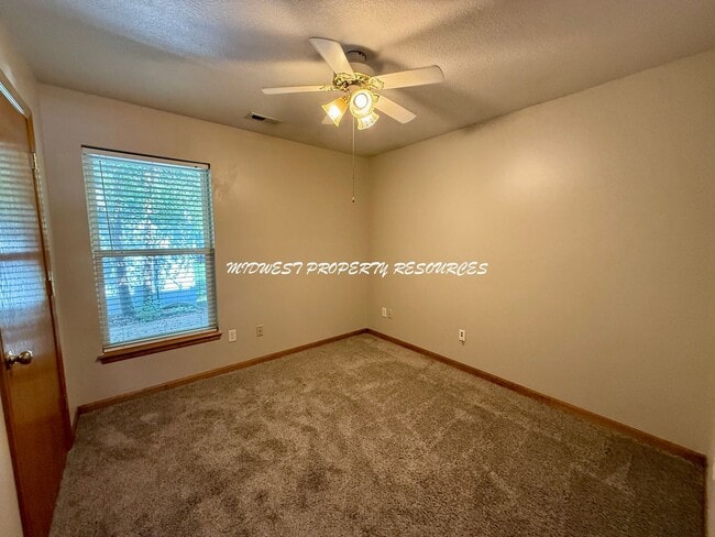 Building Photo - Cozy 3 Bedroom Ranch Home in Greenwood