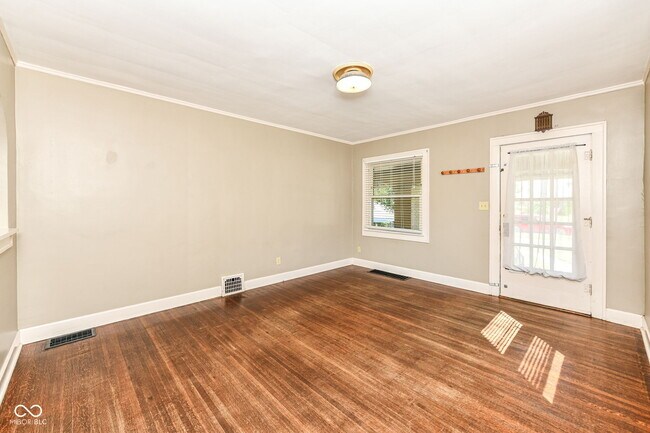Building Photo - 6040 N College Ave