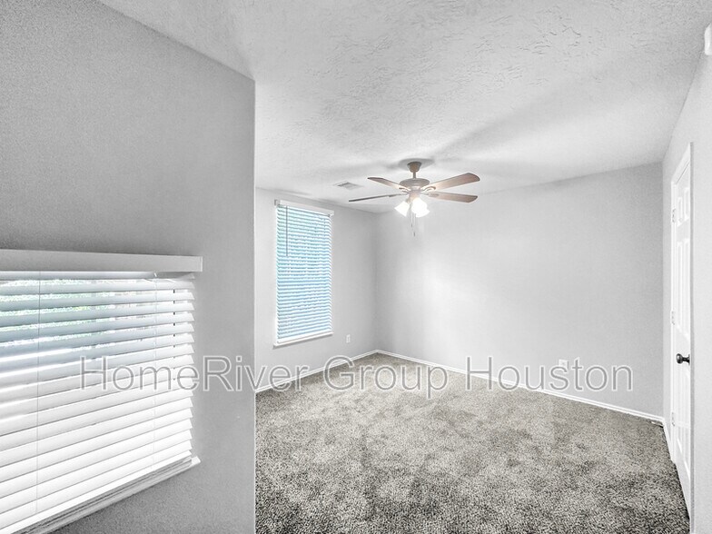 Building Photo - 20146 Jasper Oaks Dr