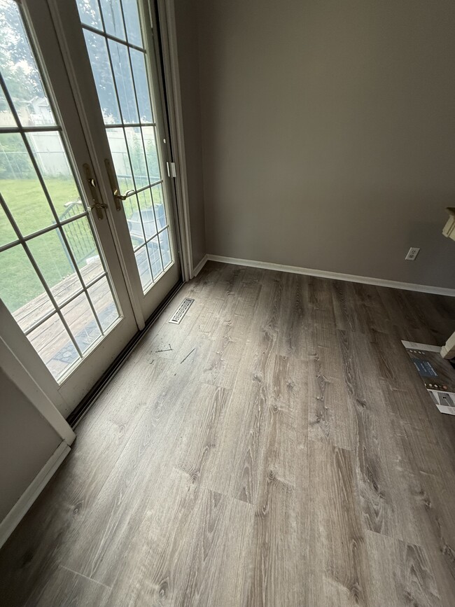 Building Photo - 386 1st Ave SE