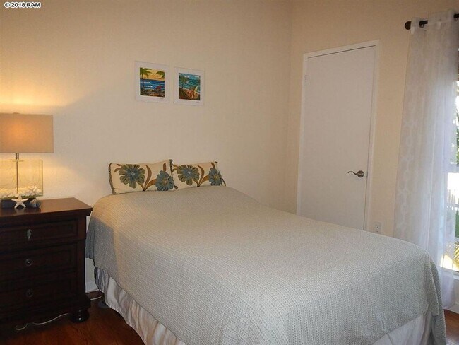 Building Photo - Keonekai Villages upstairs 2 bedroom, 1.5 bathroom unit, with 2 parking spaces