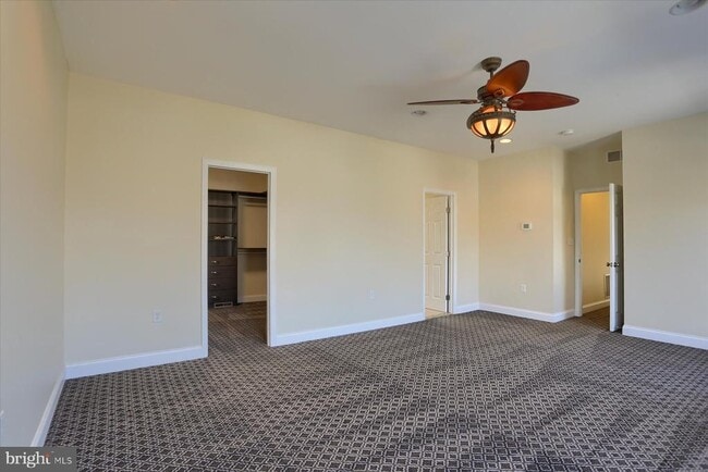 Building Photo - 978 Powder Horn Dr