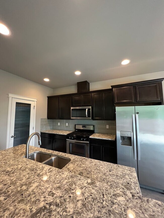 Building Photo - Quiet Luxury in a Forested Cul de Sac with...