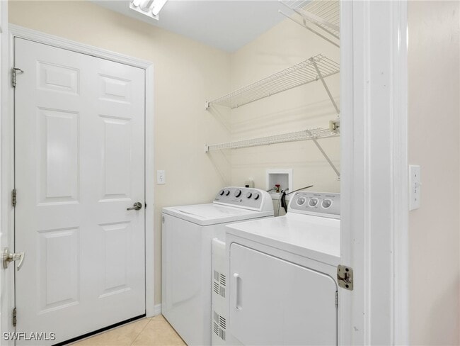 Building Photo - 3563 Kent Dr