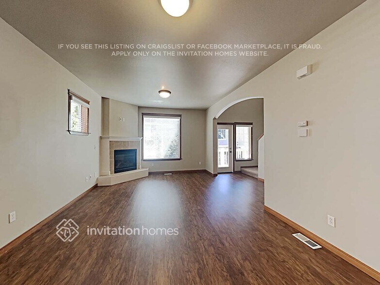 Building Photo - 10016 13th Dr SE