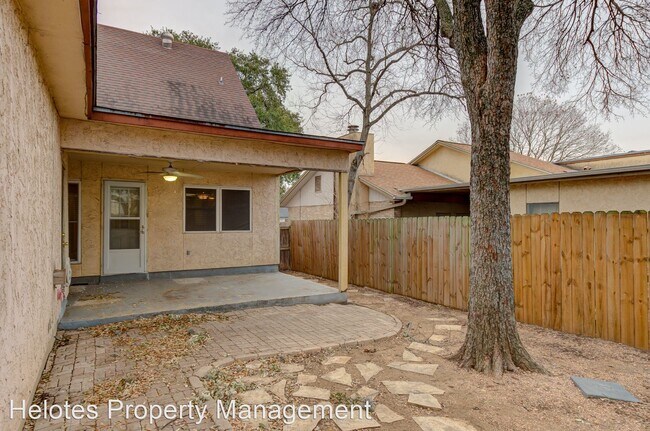 Building Photo - 4 br, 2 bath House - 13509 Dutch Myrtle