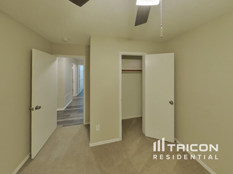 Building Photo - 2060 Pinenut Dr