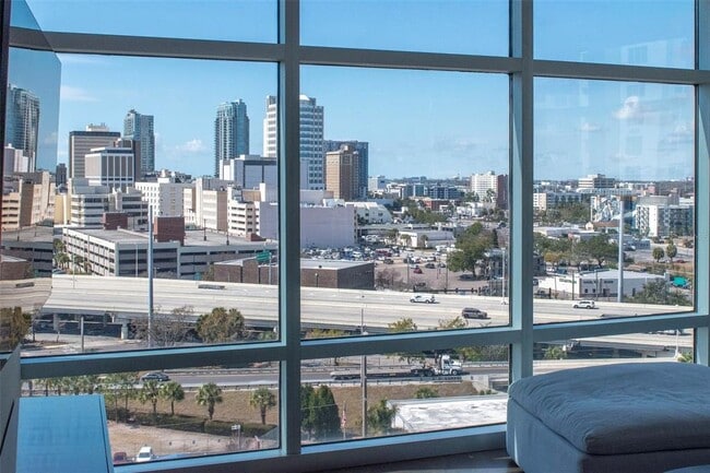 Building Photo - 1120 E Kennedy Blvd