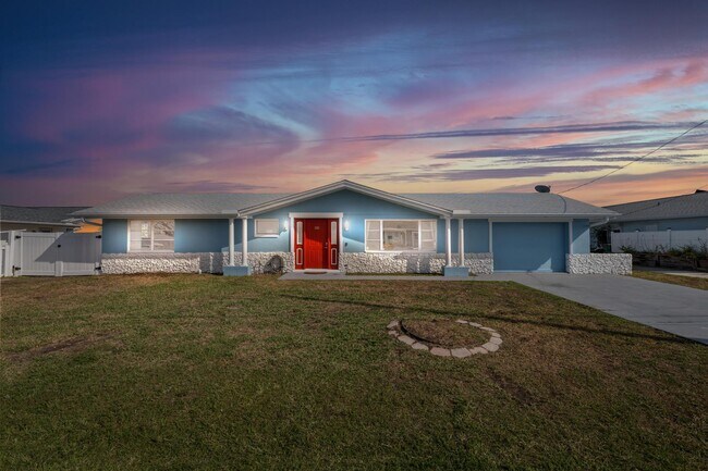 Building Photo - 121 Carlisle Ave NW