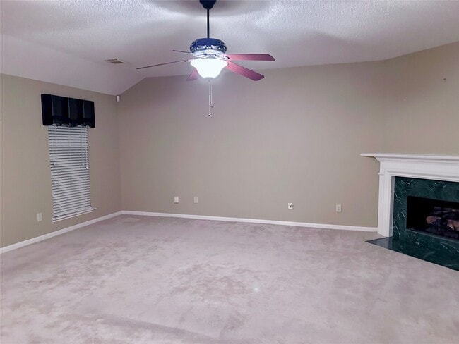 Building Photo - 10011 Territory Ln
