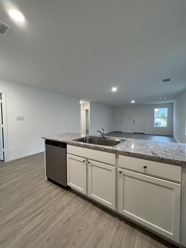 Building Photo - 14814 Dillard Ml