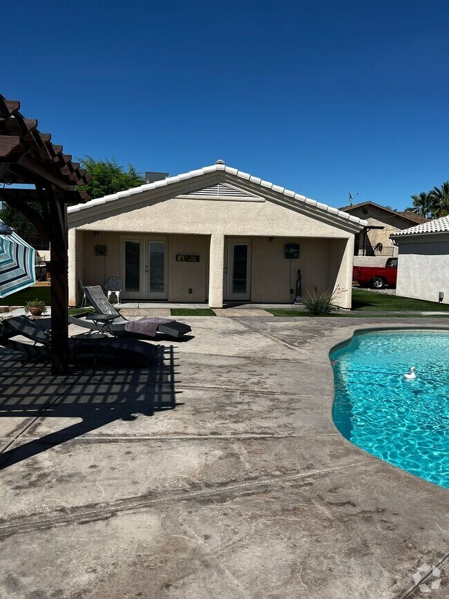 Building Photo - 1 Bed 1 Bathroom Casita UTILITIES INCLUDED!