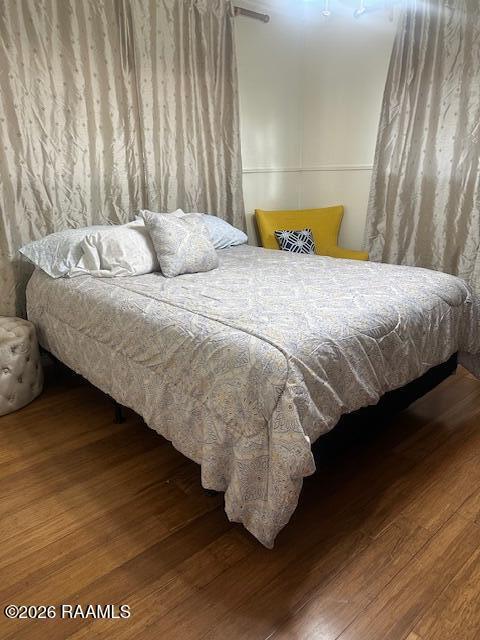 Building Photo - 305 Cambridge Dr