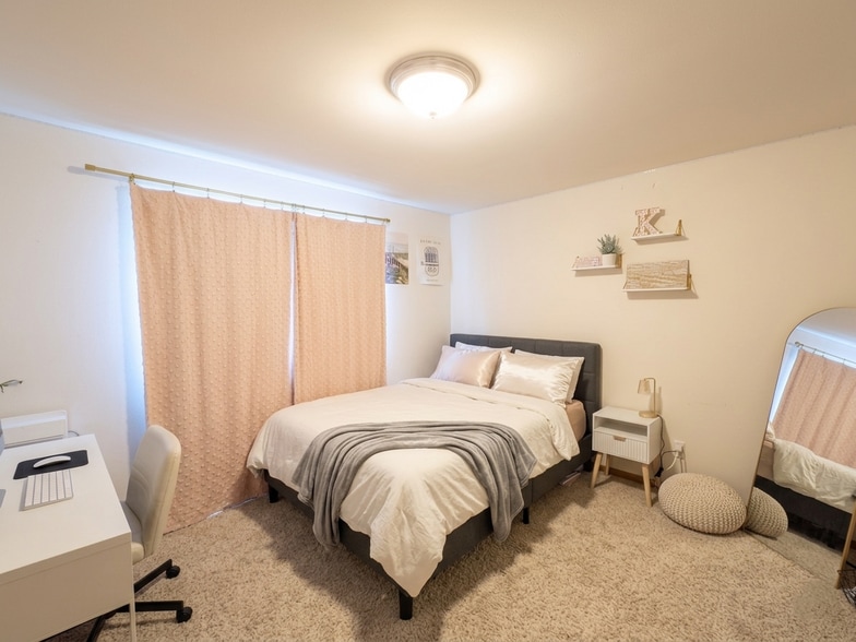 Building Photo - 4878 Innovation Dr