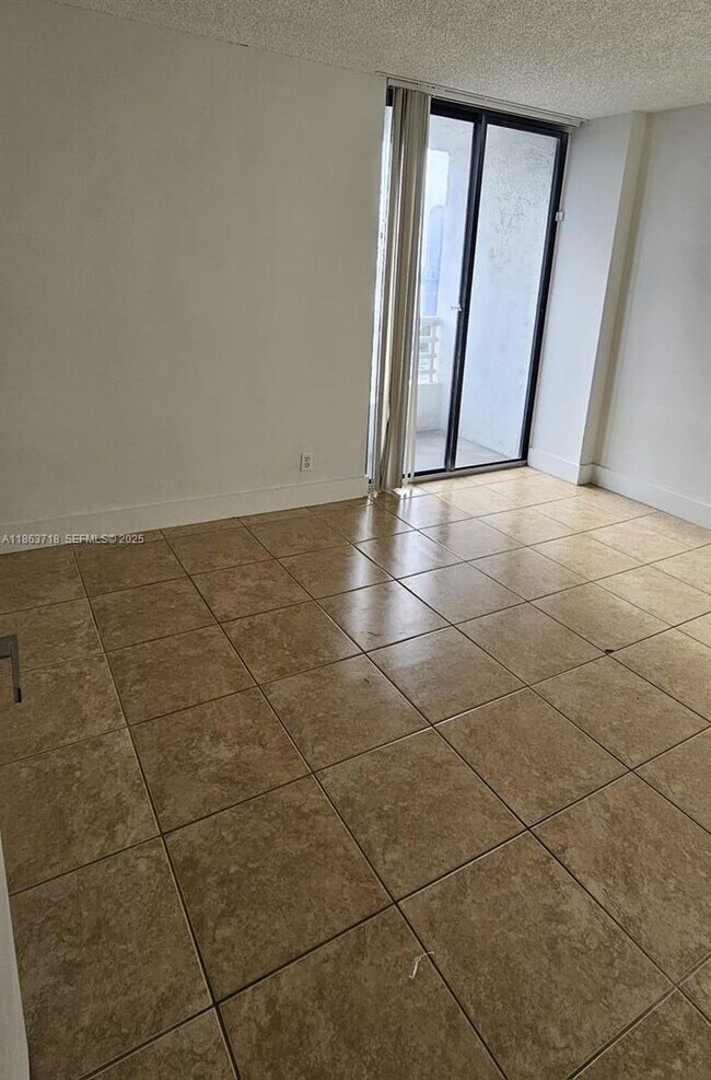 Building Photo - 3300 NE 192 St